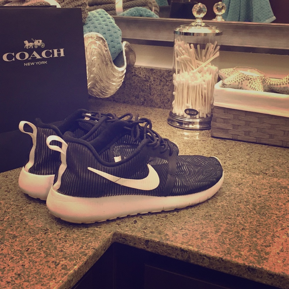 6.5 Women Nike Roche